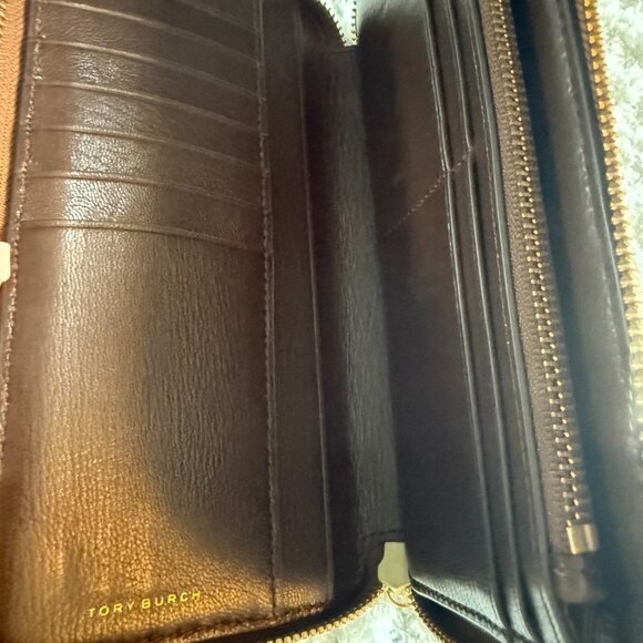 Tory Burch T Monogram Leather Continental Wallet - Picture 4 of 6